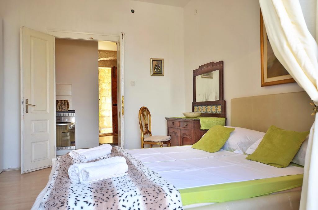 Apartment Pere S Mora Mimice Room photo